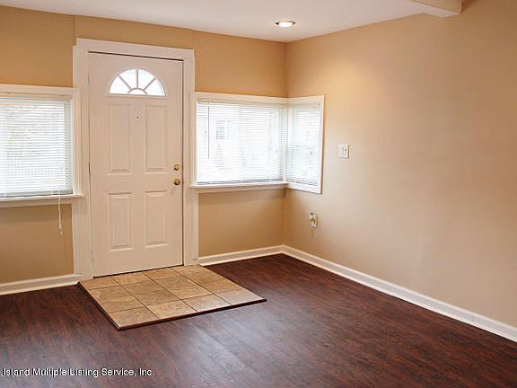 2nd image of 174 Moreland St