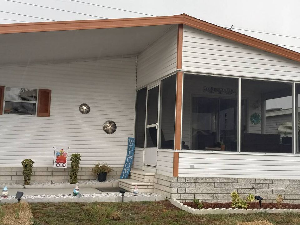 1st image of 4704 Lakeland Harbor Cres
