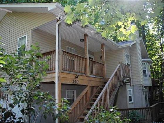 1st image of 240 Greenview Dr