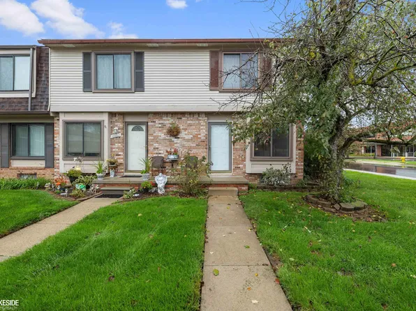 16880 Kingsbrooke Dr, Clinton Township, MI 48038