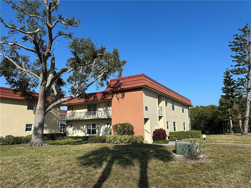 1st image of 51 Woodland Dr APT 102