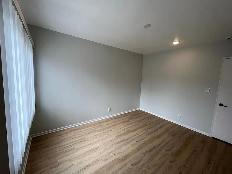 12323 Texas Ave — Photo 44