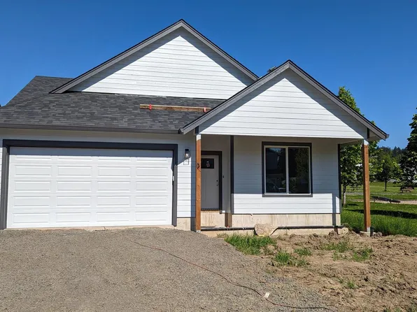 770 Locust St, Dundee, OR 97115