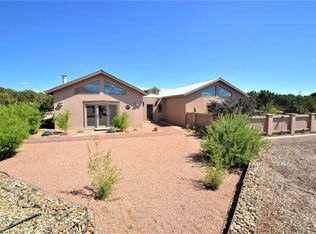 2 Camino Cielo, Santa Fe, NM 87506