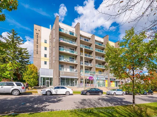 62 Balsam St #B508, Waterloo, ON N2L 3H2