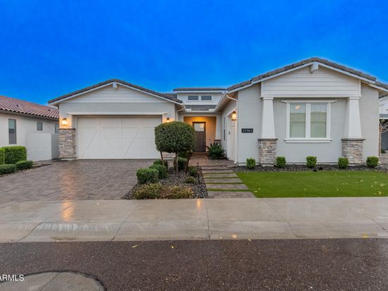 17365 W Wildwood St, Surprise, AZ 85388