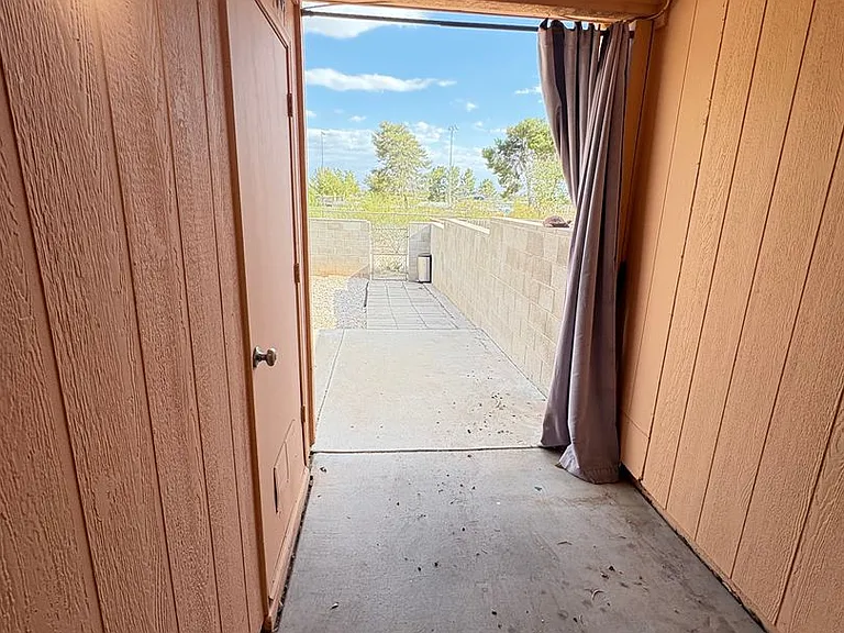 8838 E Arbor St — Photo 15