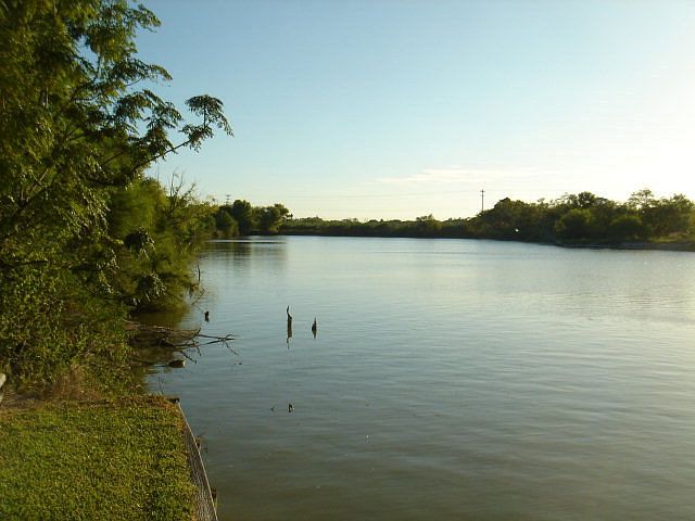 1st image of Teal Cir