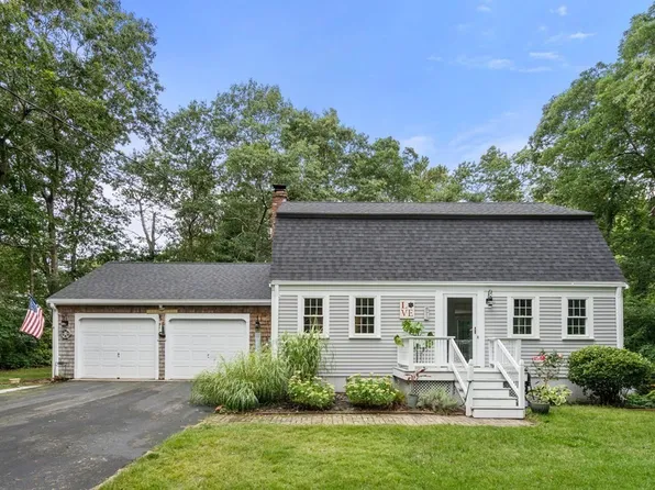 51 White Oak Dr, Plymouth, MA 02360