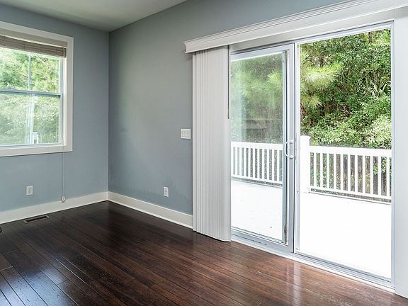 2nd image of 131 Palmetto Breeze Cir