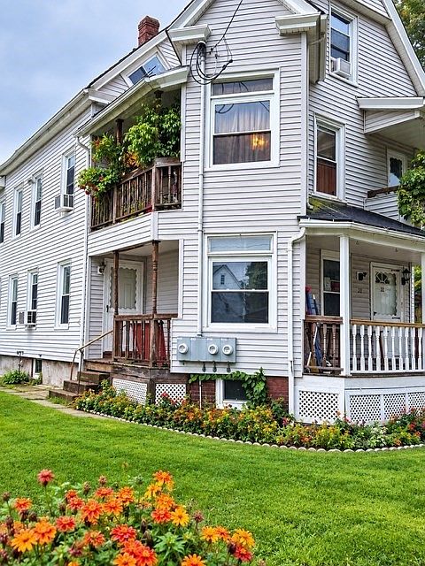 1st image of 22-24 Raymond Pl