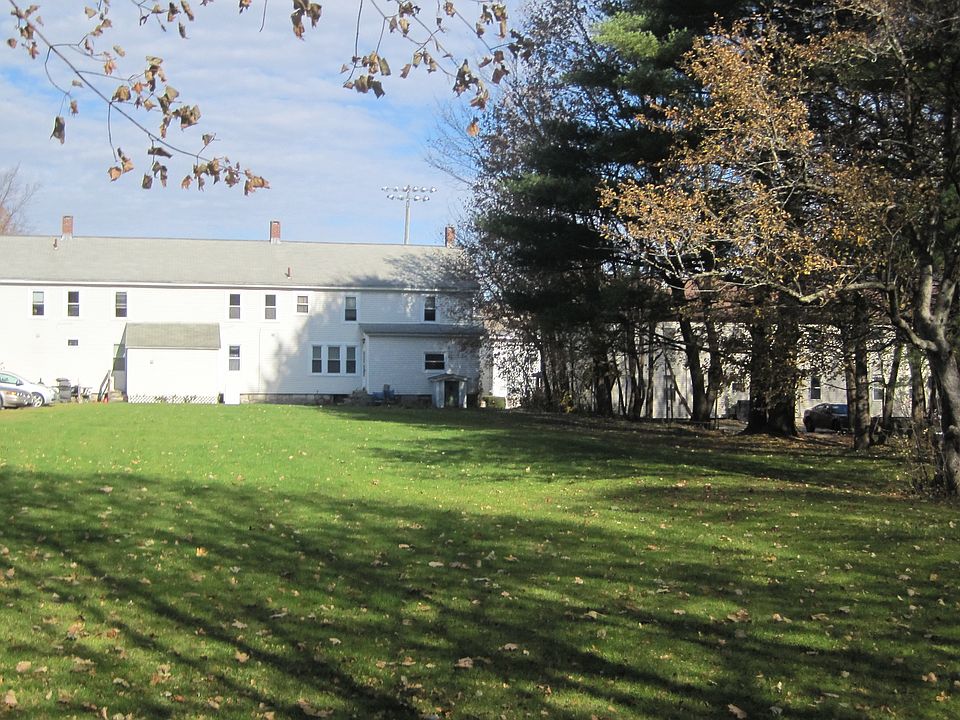 2nd image of 28 Burt St