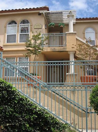 Unique Private Entrance