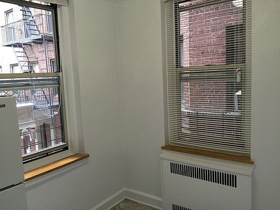 3rd image of 4215 43rd Ave APT B15