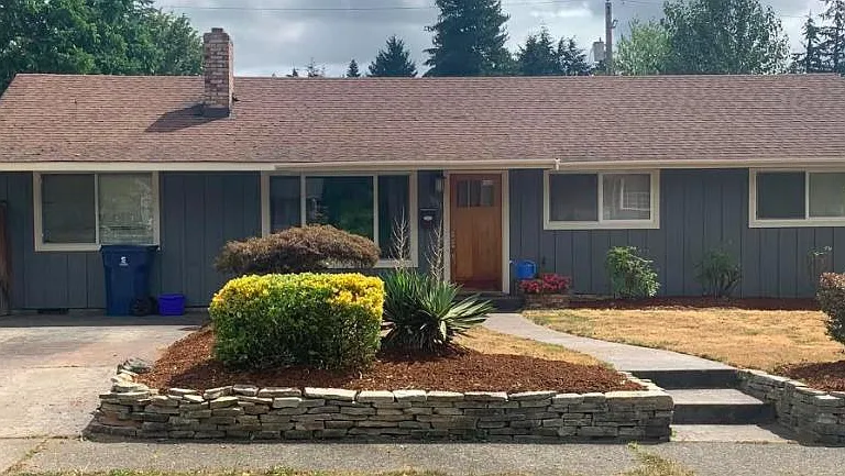 1611 S Verde St — Photo 1