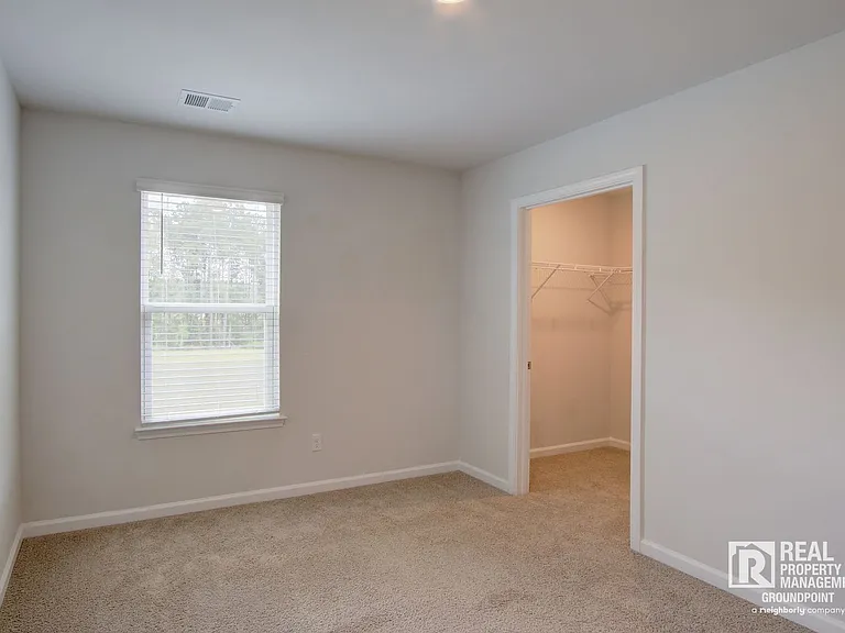 298 Watersglen Dr — Photo 19