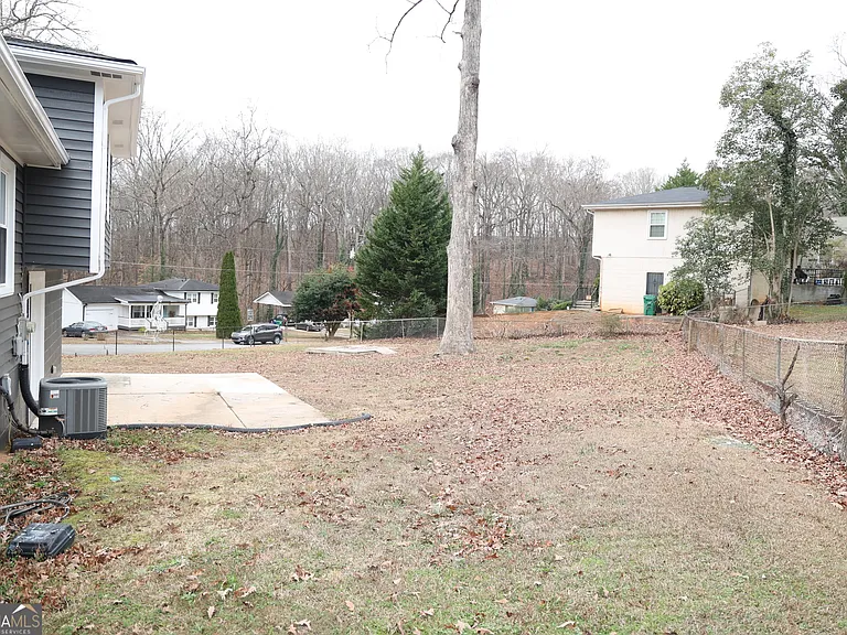 2657 Crestdale Cir SE — Photo 11