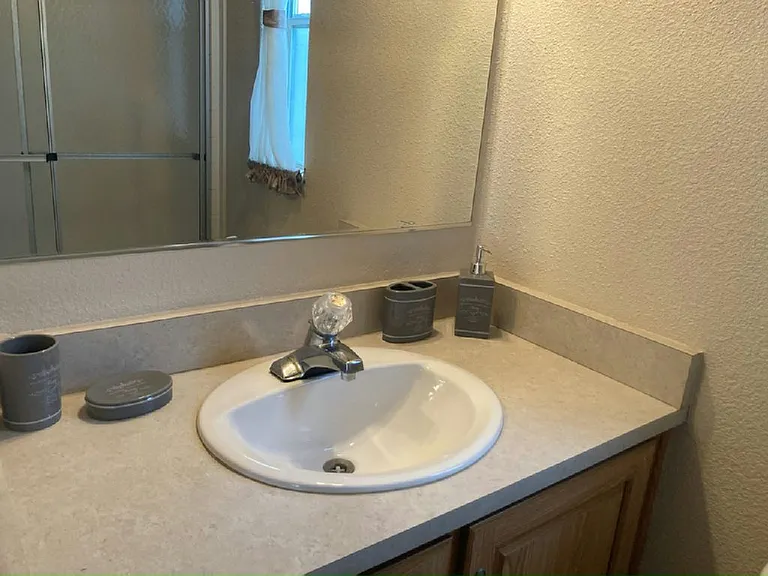 1501 S Airport Dr #272 — Photo 5