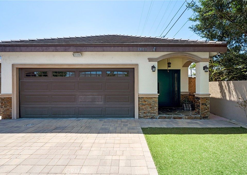 1st image of 13113 Lemoli Ave