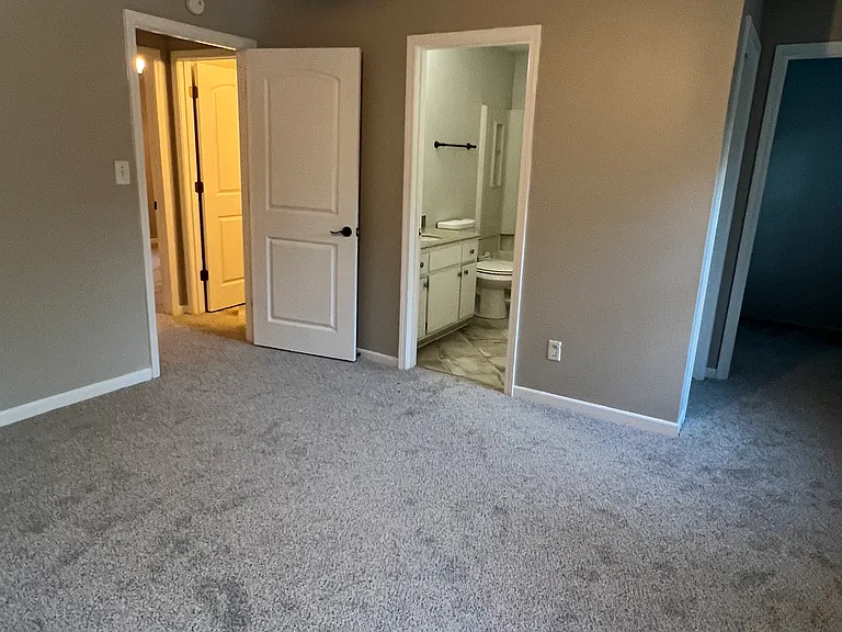 503 Holland Rd — Photo 17