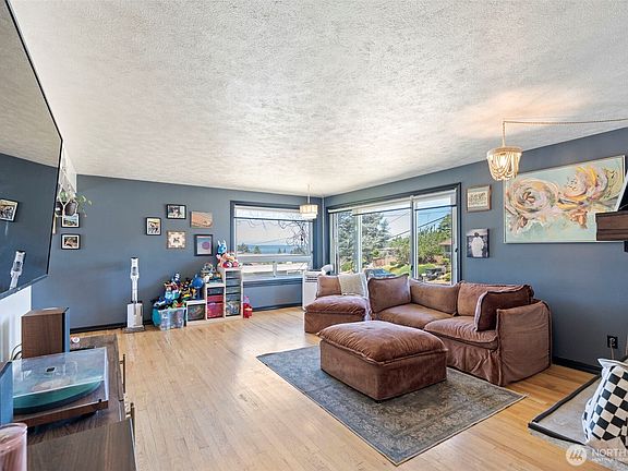 5th image of 1803 S 232nd Street