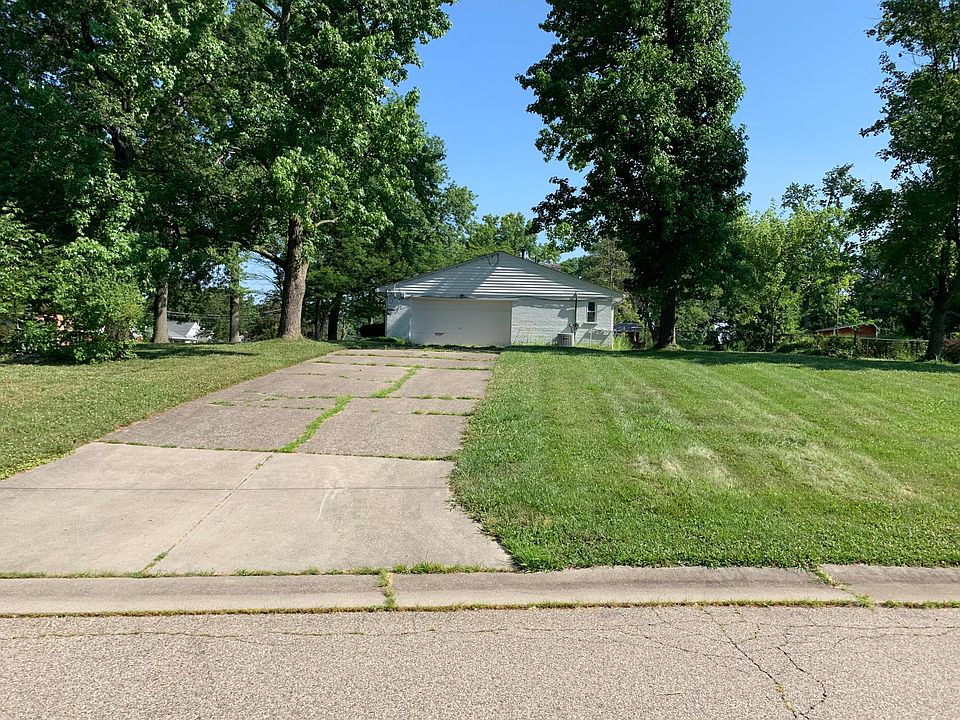 2nd image of 10438 Sharondale Rd