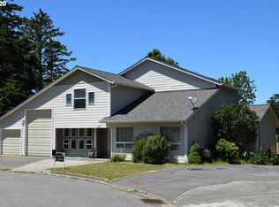 29325 Neil Ct, Gold Beach, OR 97444