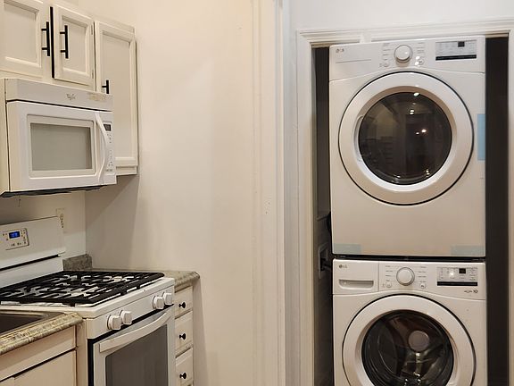 2nd image of 625 Concord St #62.5