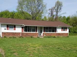 183 Highlander Dr #B, Carbondale, IL 62903