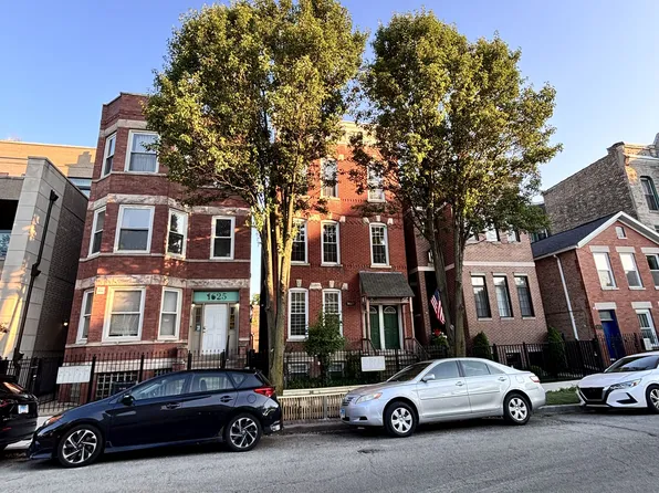 1627 W Superior St #3F, Chicago, IL 60622