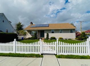 165 E Mineola Ave, Valley Stream, NY 11580