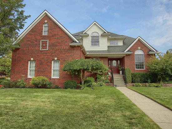 26667 Miela Dr, Chesterfield, MI 48051