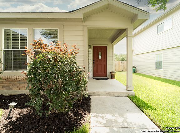 4th image of 10938 Hillsdale Loop