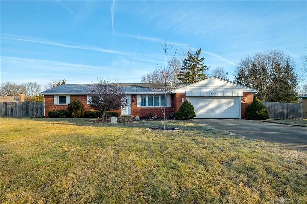 3070 Viola Dr photo 1