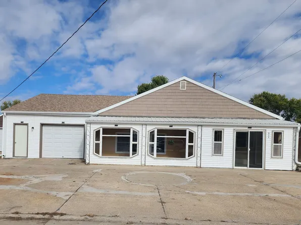 511 5th St, Sloan, IA 51055