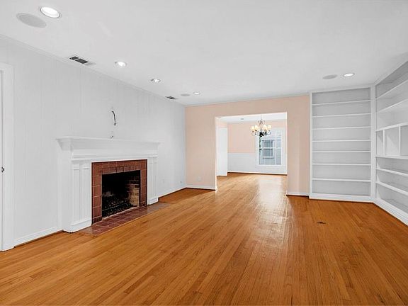 3rd image of 5640 Bryn Mawr Dr