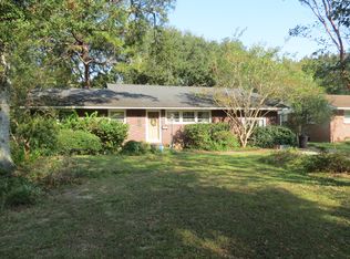 1114 Stratford Rd, Hanahan, SC 29410
