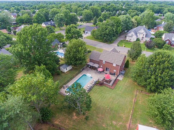 4th image of 327 Kevin Dr