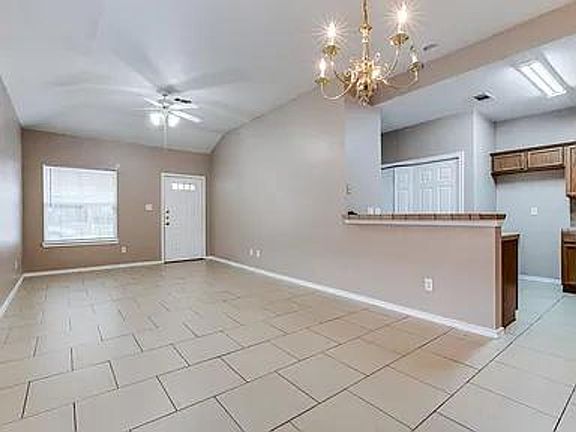 3rd image of 5901-5917 Lovingham Ct #5901