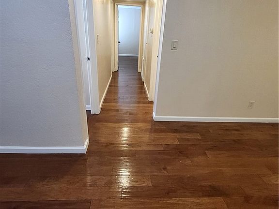 5th image of 25011 Peachland Ave Unit 229