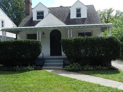 2000 Pearl Ave, Warren, MI, 48091