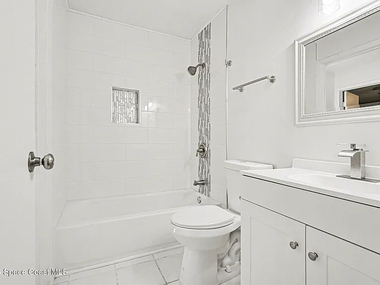 1515 Huntington Ln #128 — Photo 9