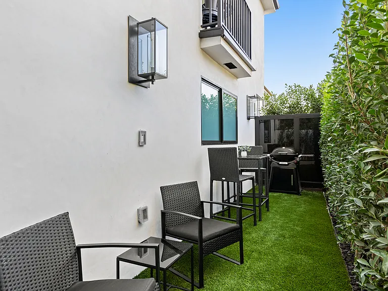 436 Cornell Dr — Photo 4