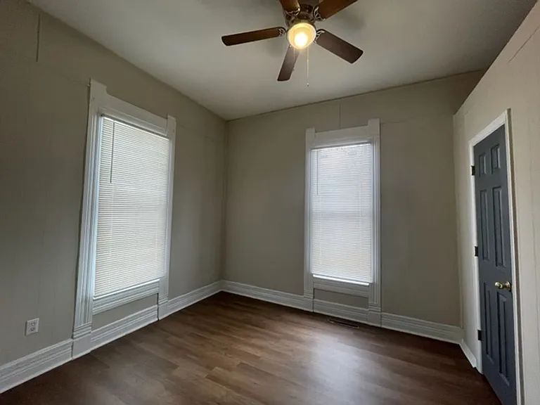 1021 N Sherman Ave — Photo 11