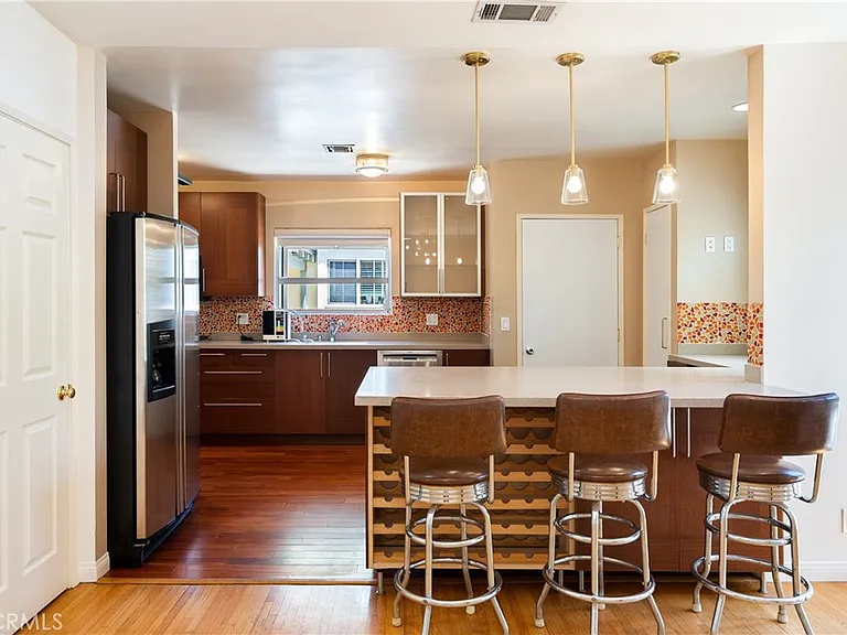 4722 Ventura Canyon Ave — Photo 15