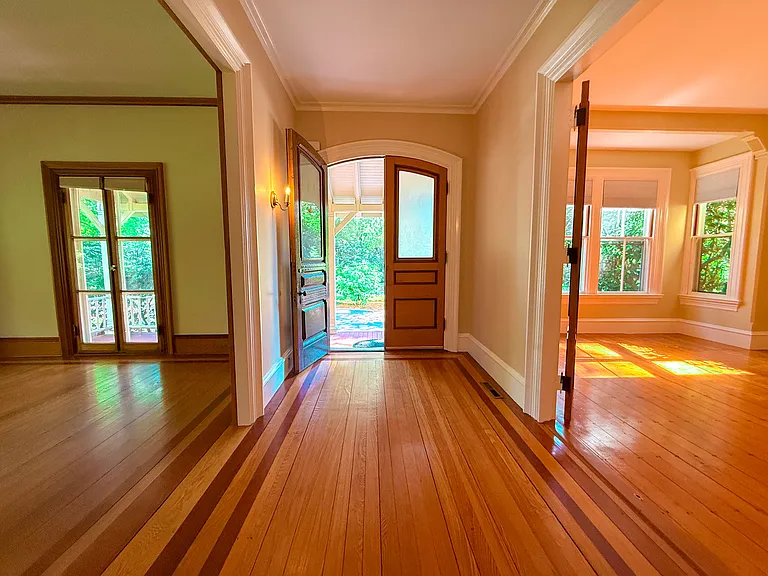209 Bacon St #1 — Photo 3