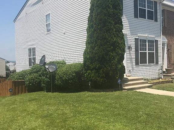 2nd image of 5120 McLauren Ln