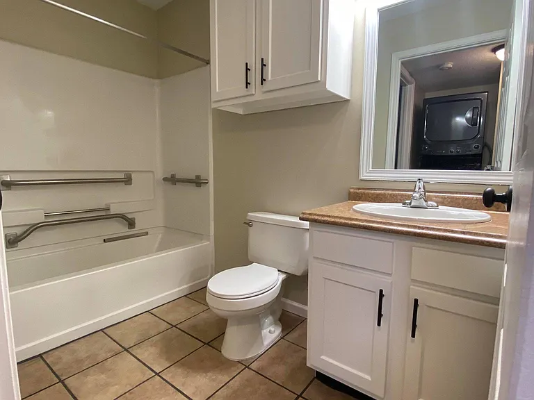 Rohan Ridge Apartments — Photo 18