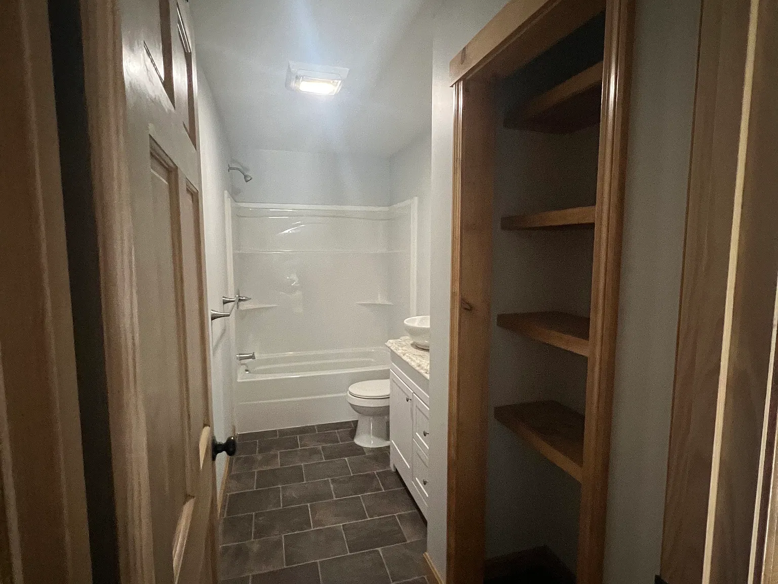 2 bed, 1.5 bath, 1200 sqft, $1,750 — Photo 3