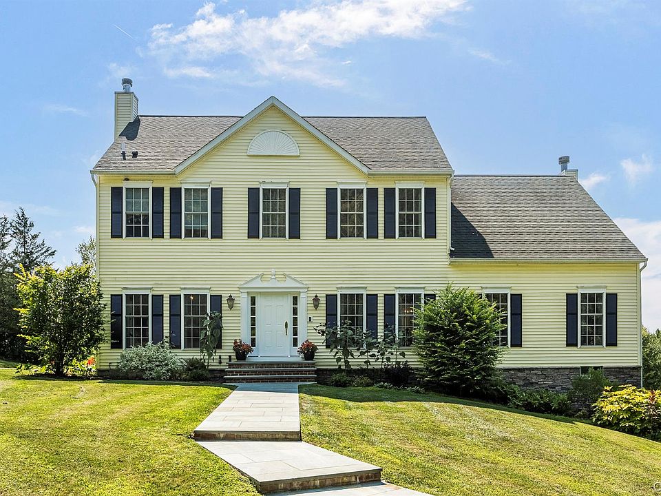 1st image of 74 Willow Brook Ridge